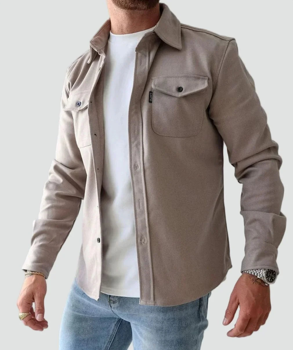 Camicia da uomo slim fit con bottoni e taschini – foto 2