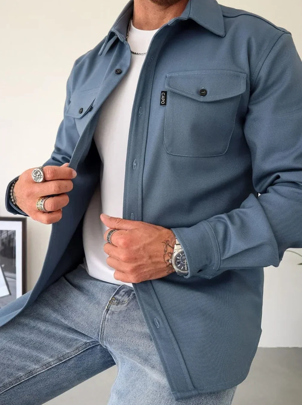 Camicia da uomo slim fit in blu polvere – con bottoni e taschini