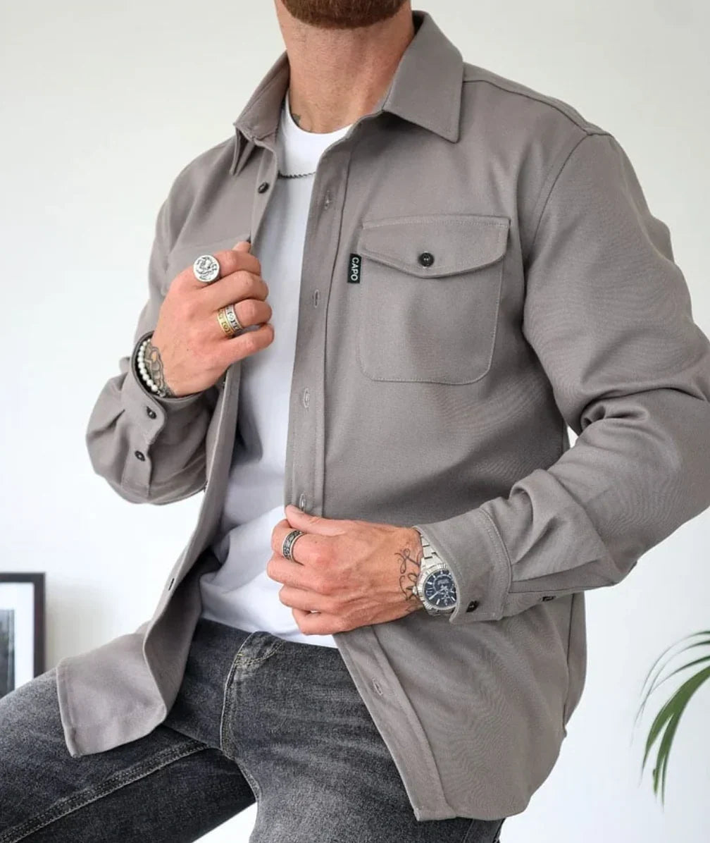 Camicia da uomo slim fit in grigio – con bottoni e taschini