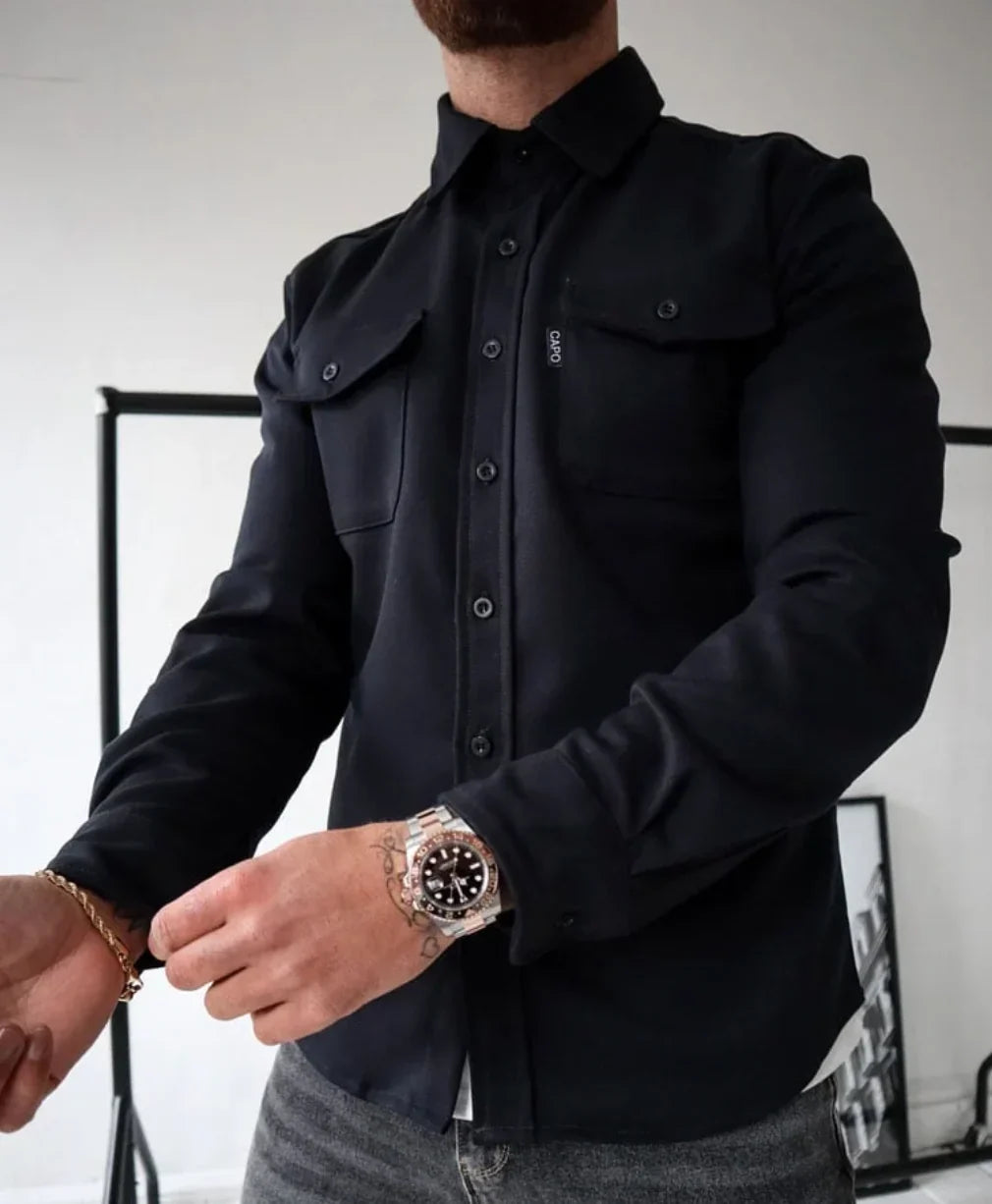 Camicia da uomo slim fit in nero – con bottoni e taschini