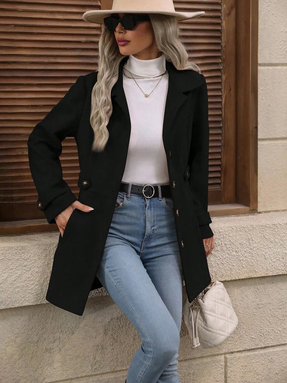 Cappotto autunnale da donna con cintura e revers – foto 8