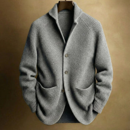 Cardigan da uomo a coste in grigio chiaro – con collo a scialle e tasche